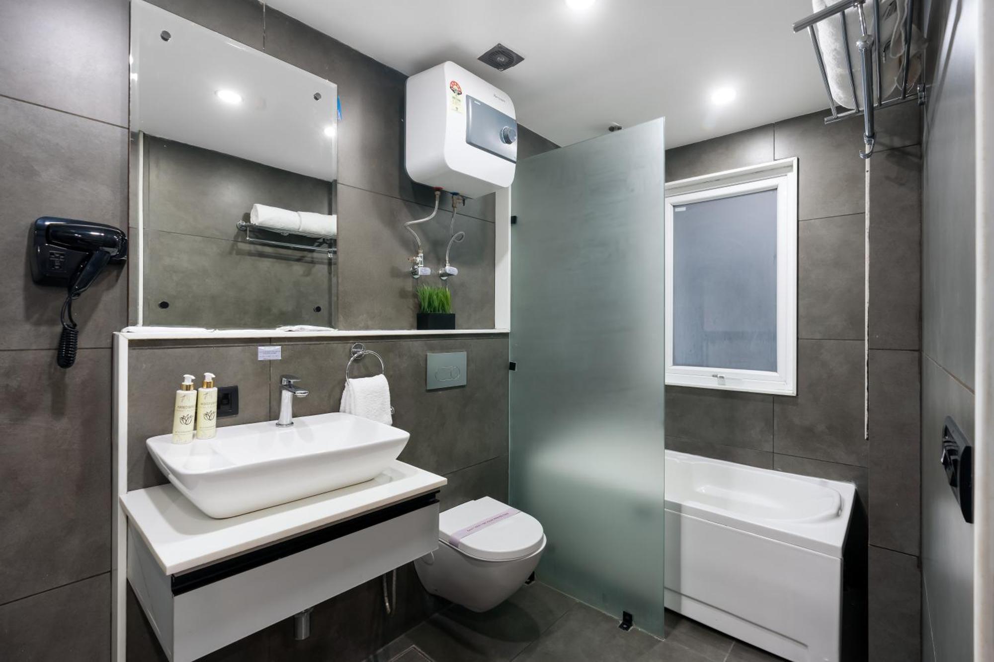Bedchambers Serviced Apartments - Cyber City Gurgaon Exterior photo